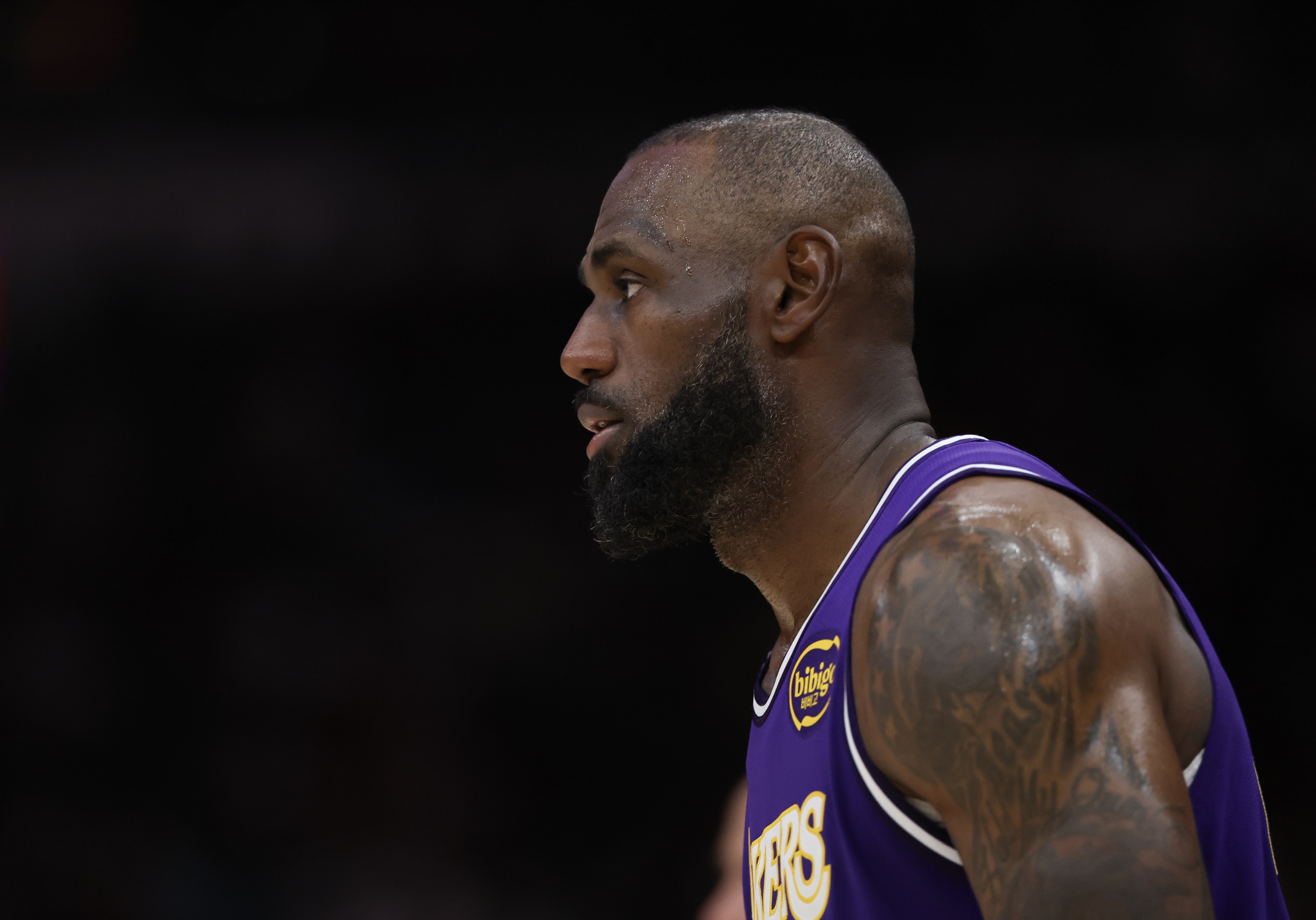 leyu公司-阿特金森：面对换防我们通常能让莫布里惩罚 但詹姆斯单防防住了